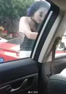 重庆保时捷女最新爆料,真相再起波澜,冲突升级引关注 第2张 重庆保时捷女最新爆料,真相再起波澜,冲突升级引关注 第2张